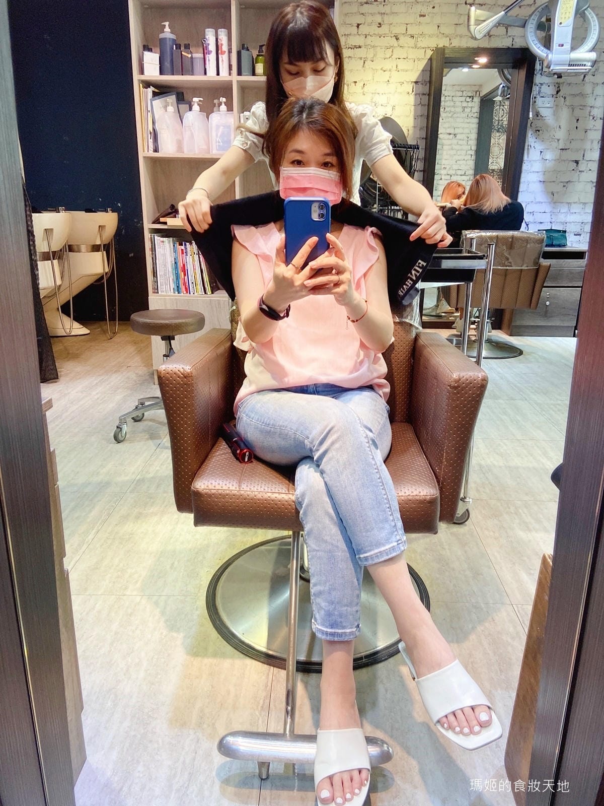 Fin salon 5.JPG Fin salon 5.JPG