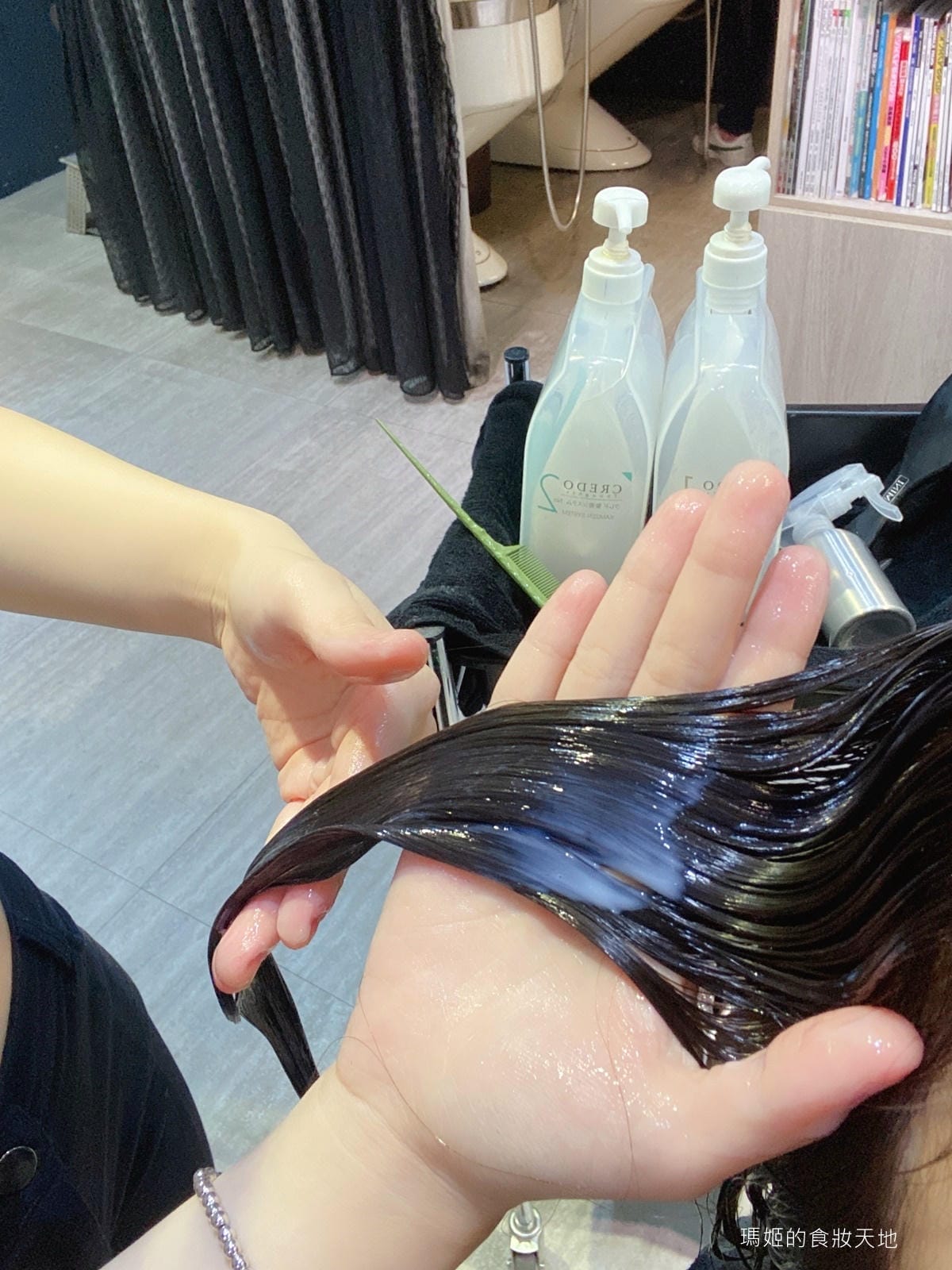 Fin salon 27.JPG Fin salon 27.JPG