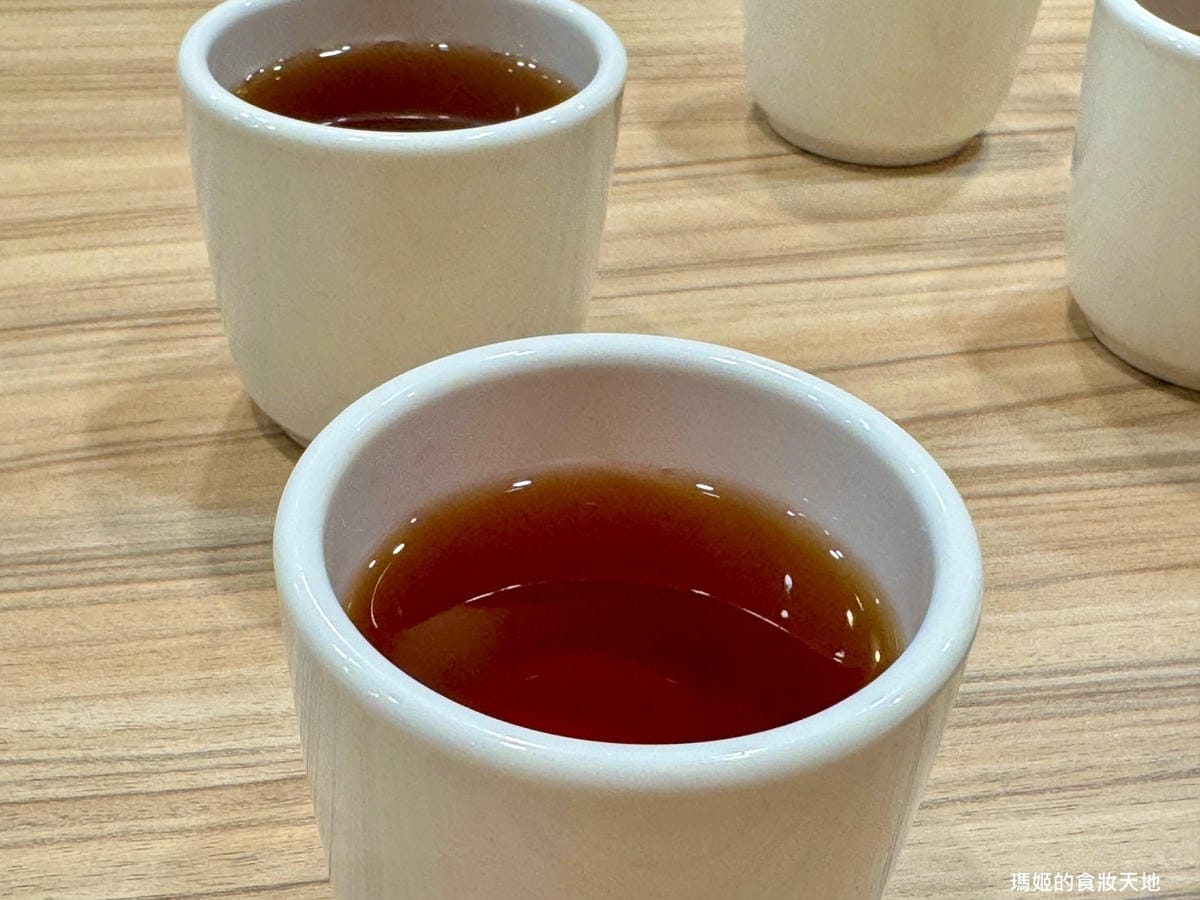 【新莊美食推薦】豐衣足食|必吃排骨炒飯與辣味抄手|中港路高人 【新莊美食推薦】豐衣足食|必吃排骨炒飯與辣味抄手|中港路高人