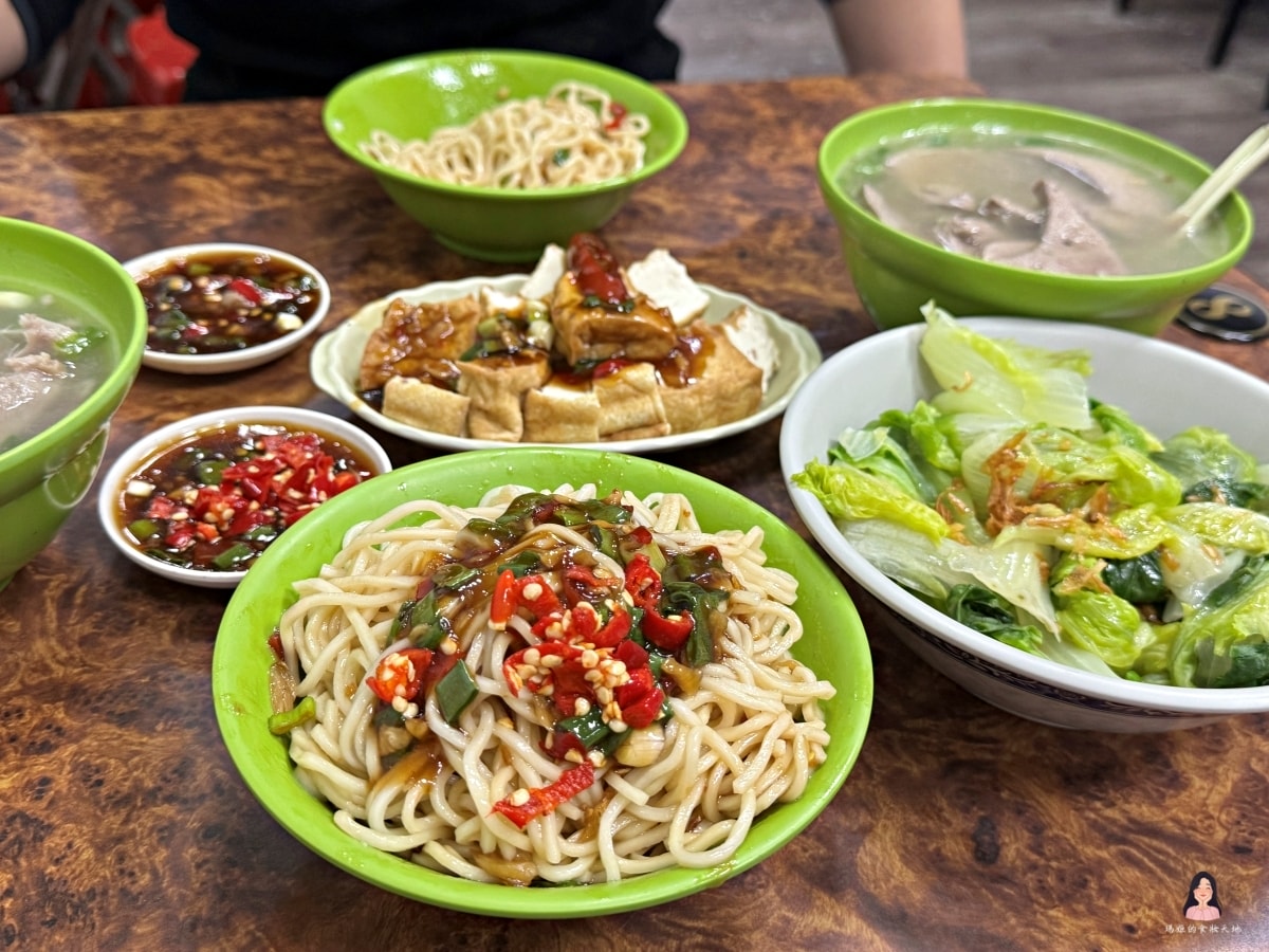 二哥烏醋麵 新莊化成路平價美食