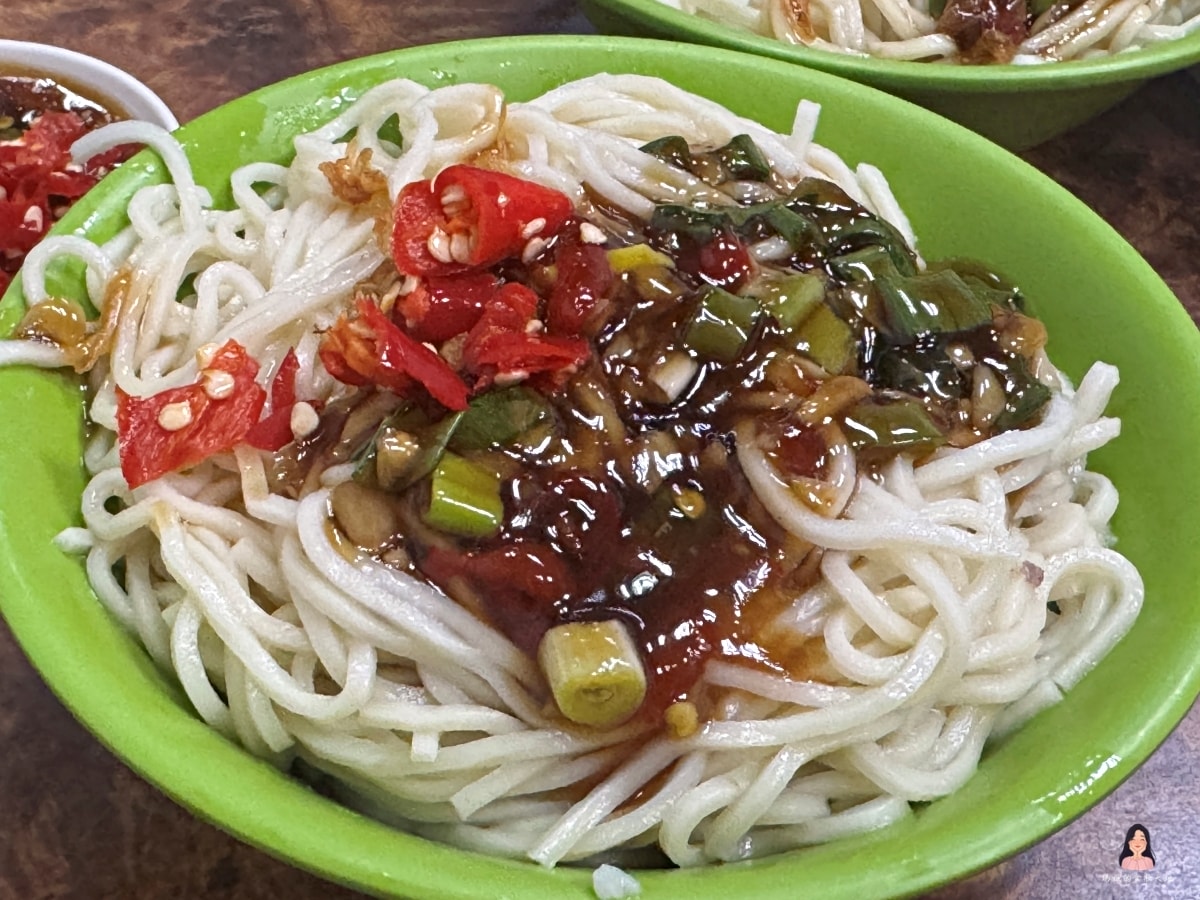 二哥烏醋麵 新莊化成路平價美食