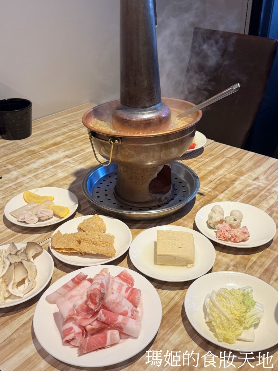 元潮蒙古烤肉酸菜白肉鍋｜現炒蒙古烤肉＋酸香夠味火鍋