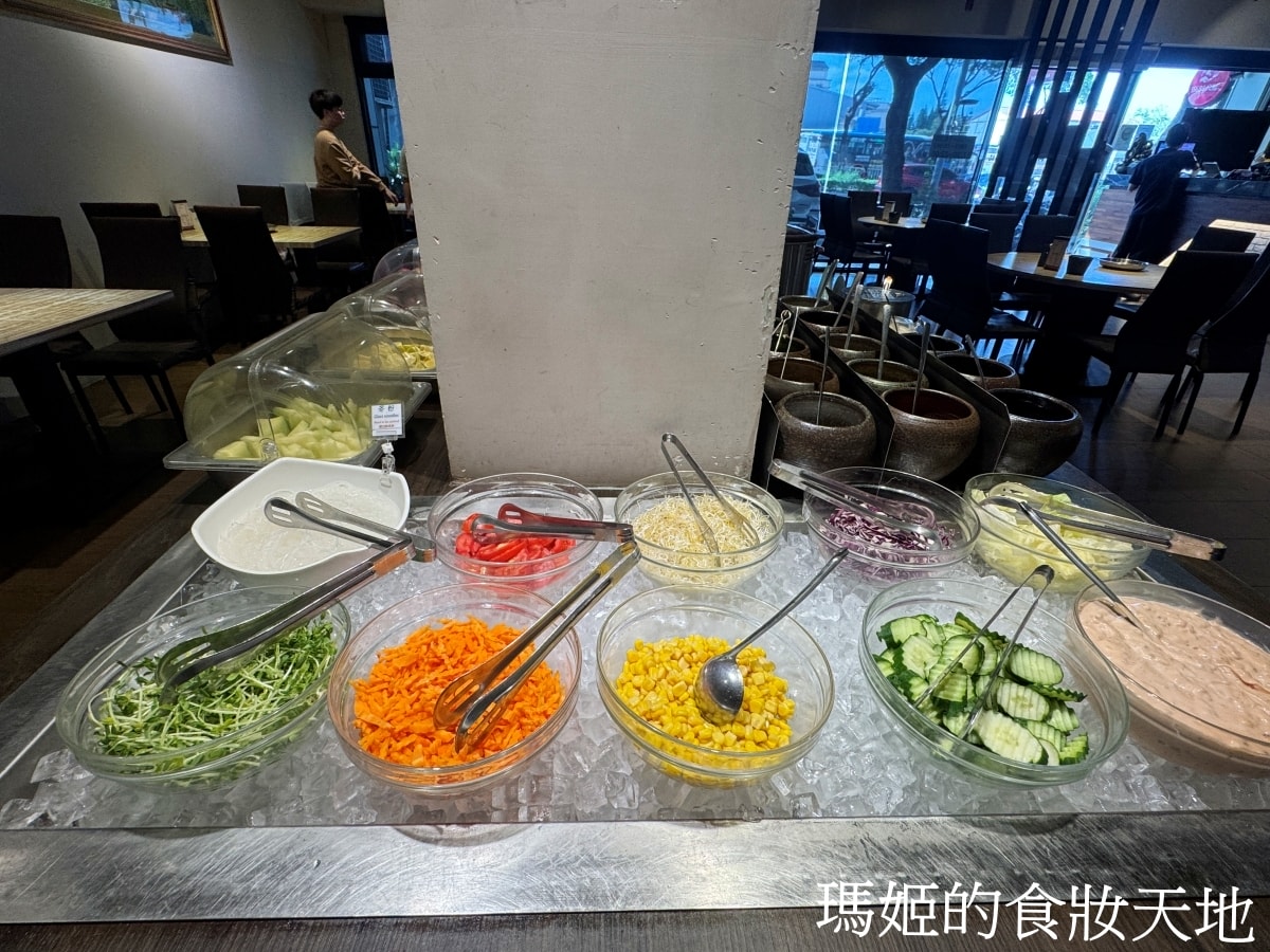 元潮蒙古烤肉酸菜白肉鍋｜現炒蒙古烤肉＋酸香夠味火鍋