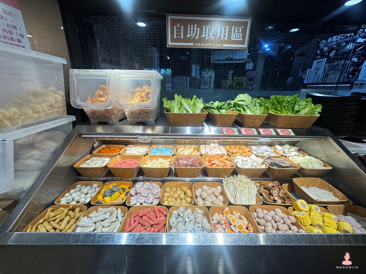 肉多多火鍋 新莊和興店｜平日午餐，自助吃到飽 268 元起，壽星再送肉盤蛋糕超有誠意！